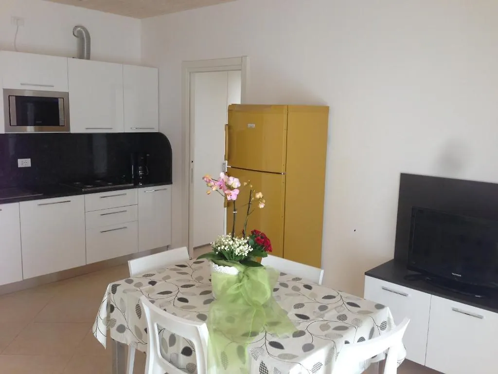 Ξενοδοχείο με διαμερίσματα Villaggio Margherita Καόρλε